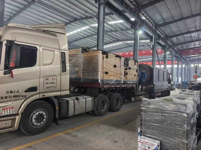 Jentera Perlombongan Jinqi Menghantar Sekumpulan Peralatan Pemisah dan Sokongan Dram ke Rusia